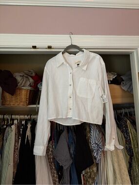 White Cropped Button-Up Shirt - Casual Women Top